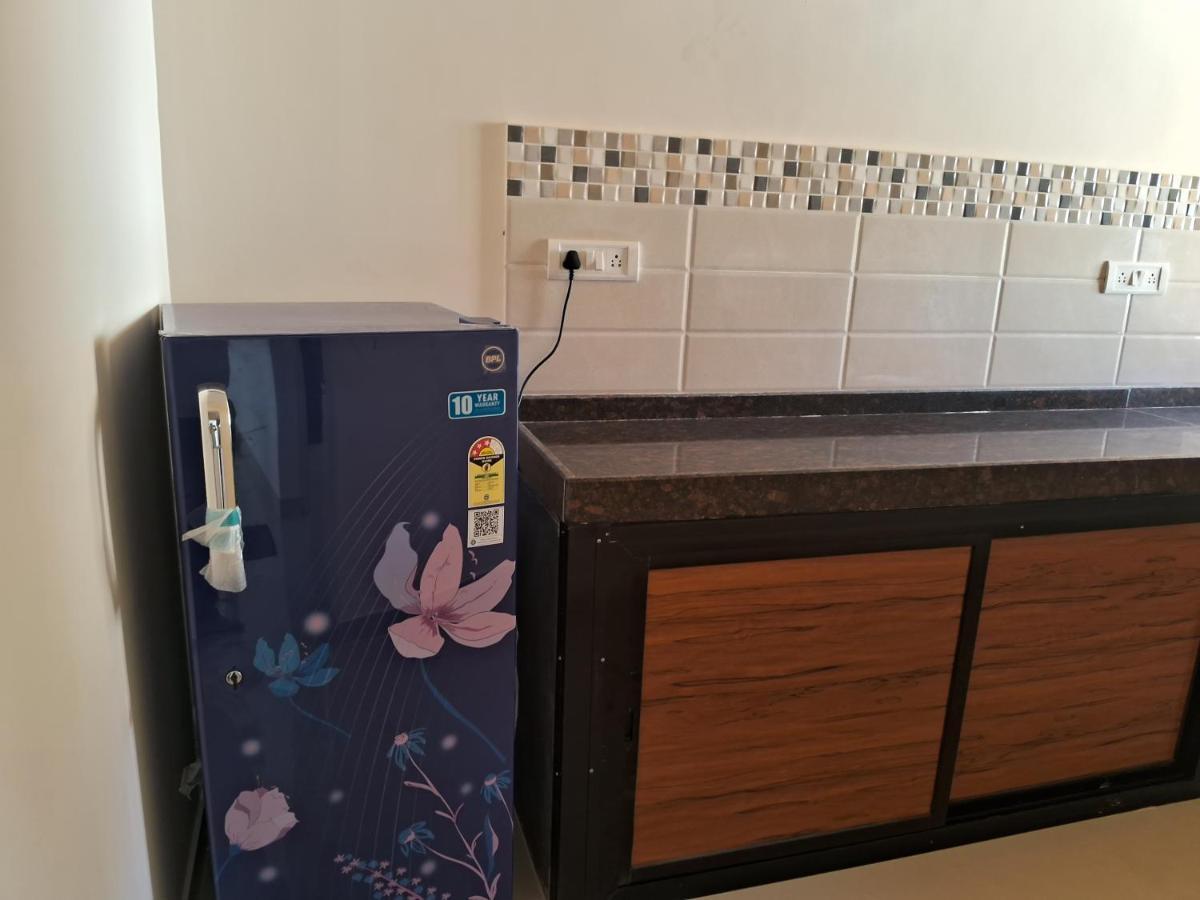 Fieldstone Lovely 2 Bhk Ac Apartment Talaulim Luaran gambar