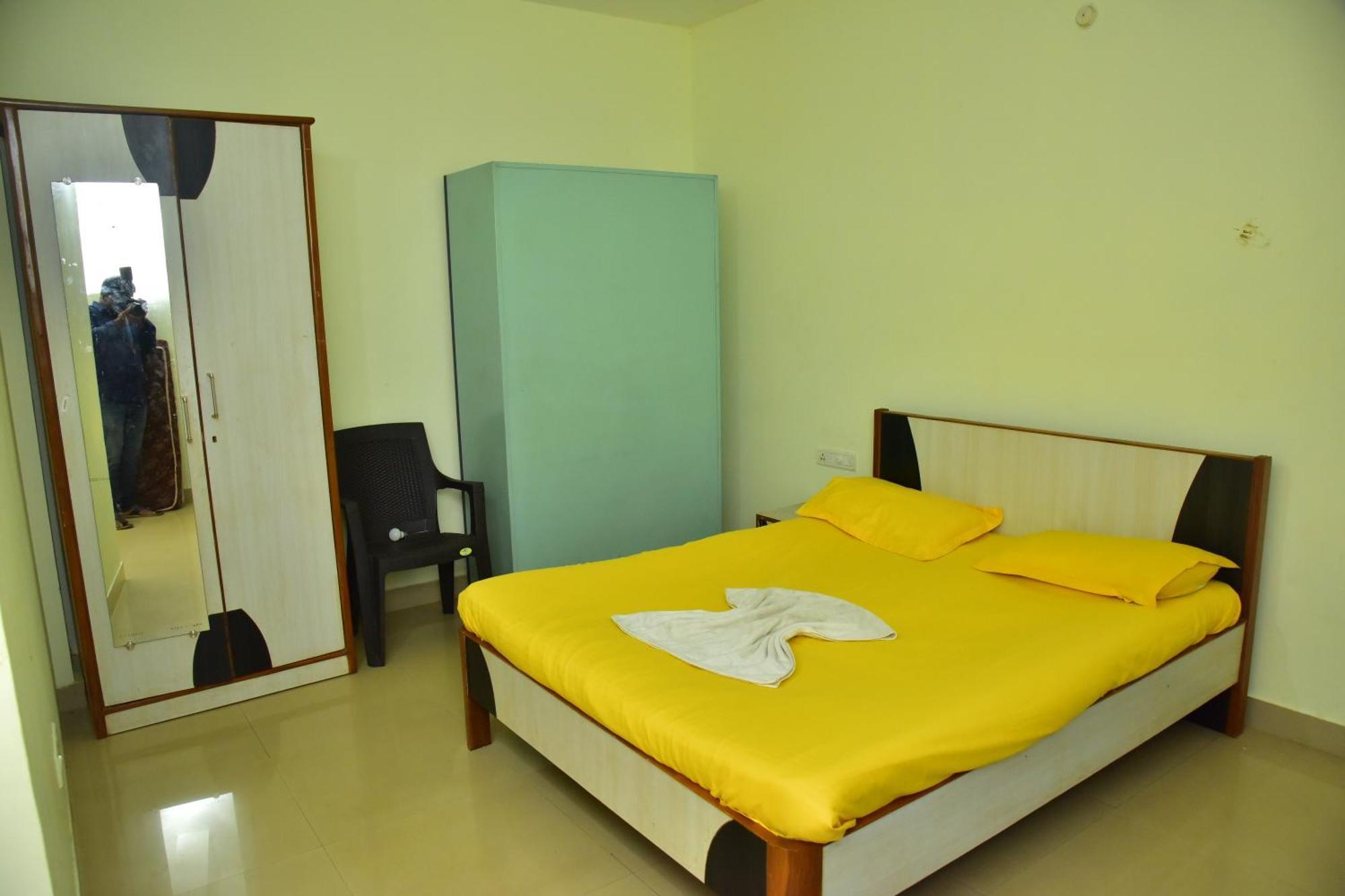 Fieldstone Lovely 2 Bhk Ac Apartment Talaulim Bilik gambar